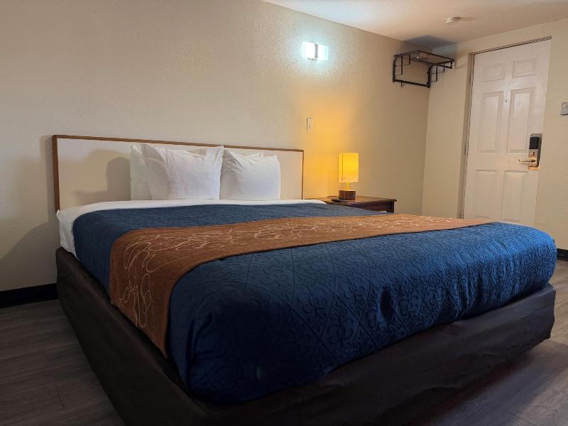 Ponca Motel image