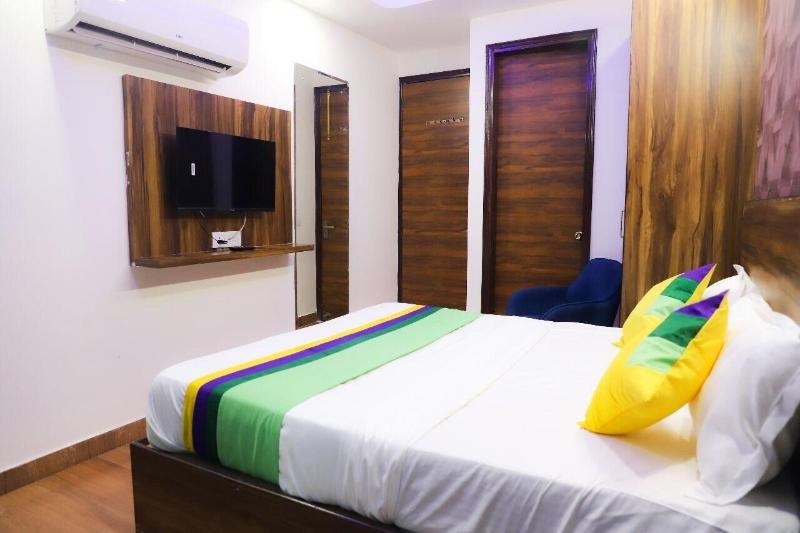 Hotel Surya International image