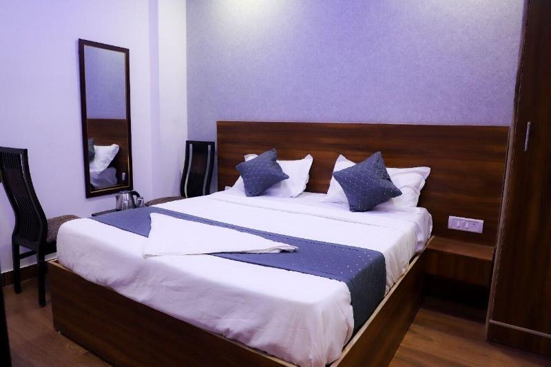 Hotel Surya International image