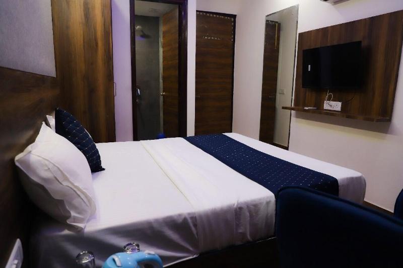 Hotel Surya International image