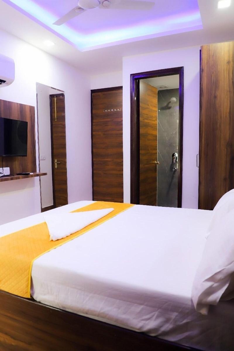Hotel Surya International image
