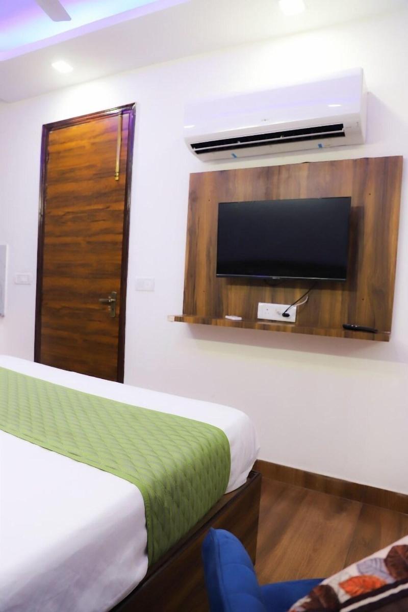 Hotel Surya International image