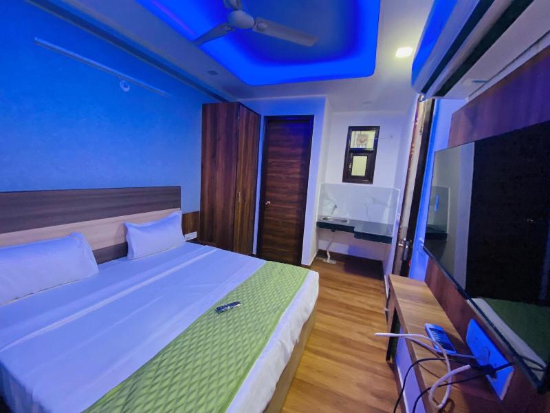 Hotel Surya International image