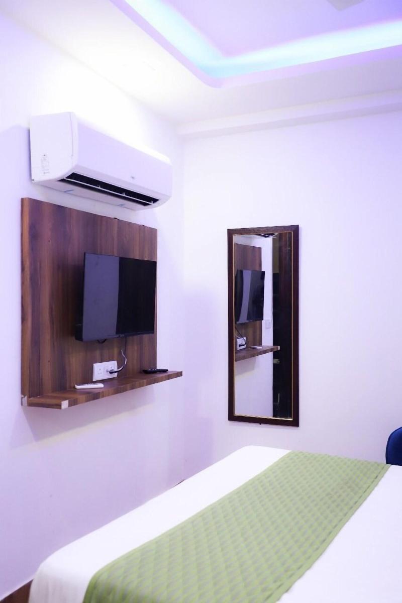 Hotel Surya International image