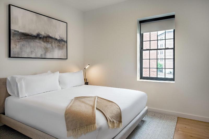 The Weldon Hotel image