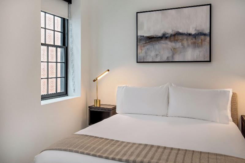 The Weldon Hotel image