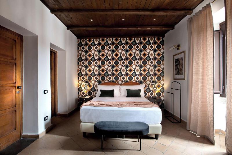 La Nova Bed And Museum image