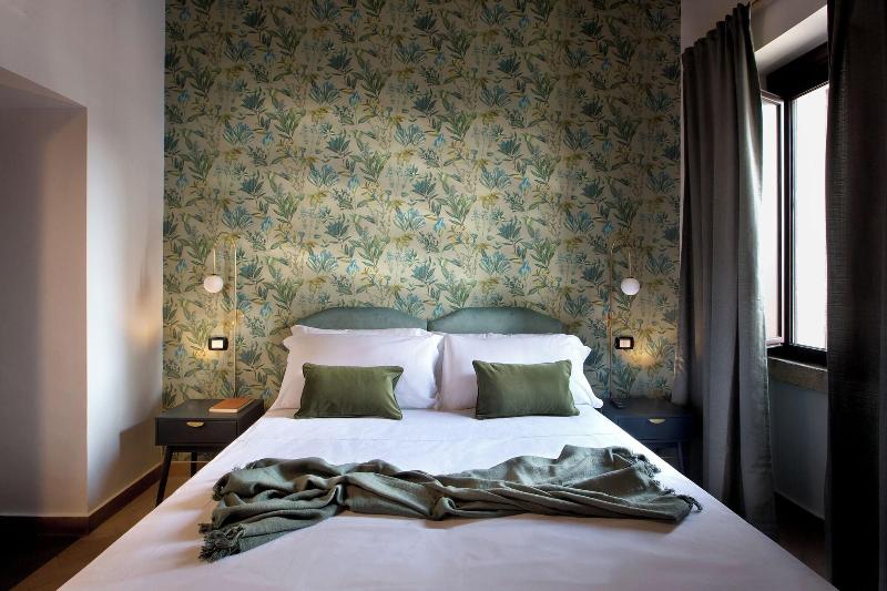 La Nova Bed And Museum image