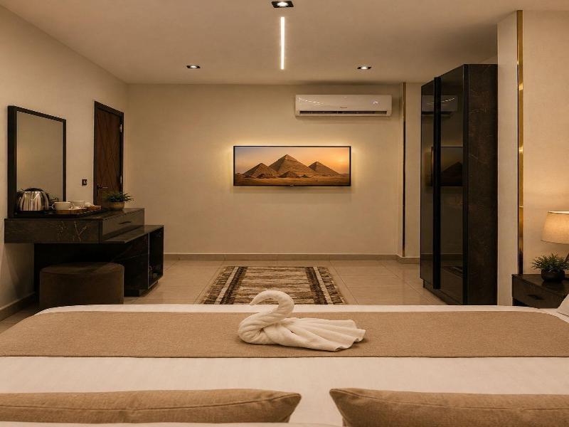 Taj Pyramids View Inn image