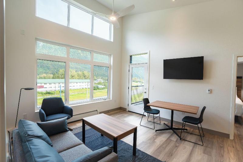 Chugach Naswik Suites image 4