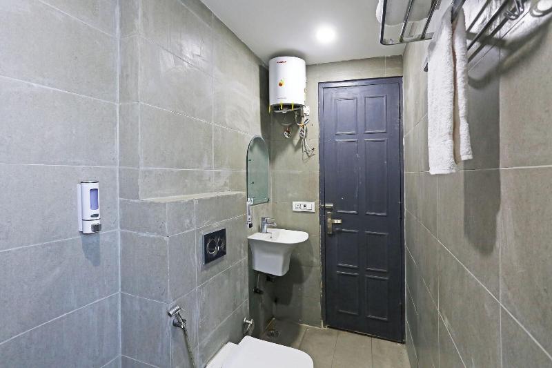 Hotel Twamev Residency Uttam Nagar image