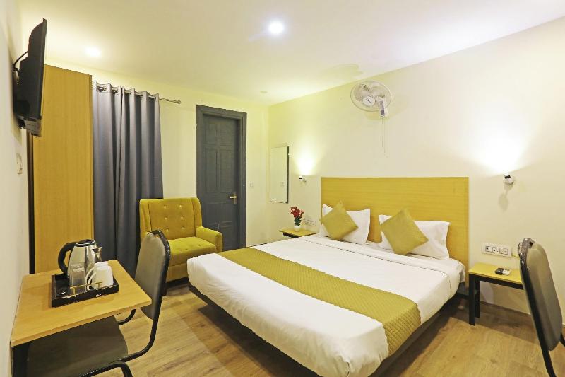 Hotel Twamev Residency Uttam Nagar image