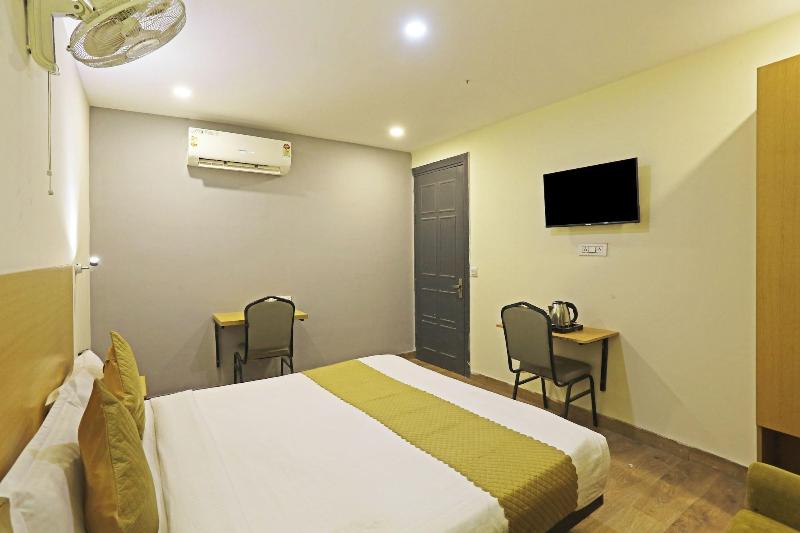 Hotel Twamev Residency Uttam Nagar image