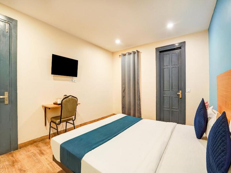 Hotel Twamev Residency Uttam Nagar image