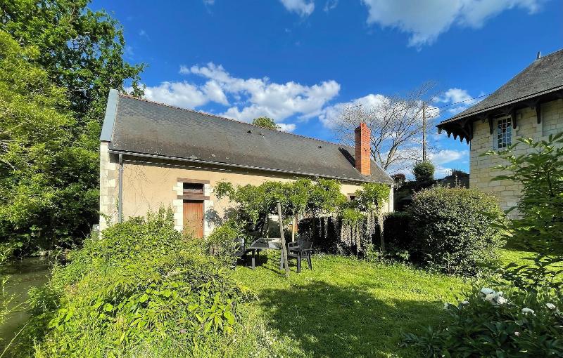 Domaine Jeanne De Laval image