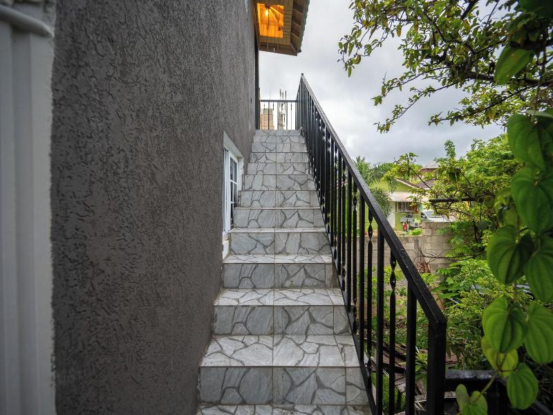 One Love Guesthouse image