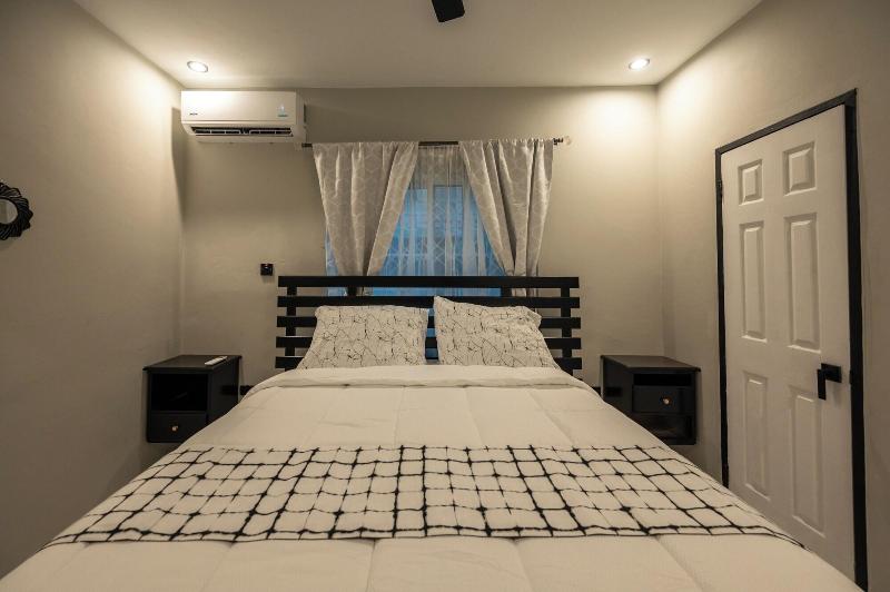 One Love Guesthouse image
