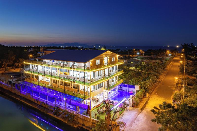 Hestia Hamy Beach House image