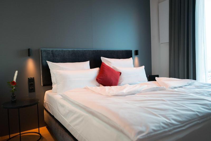 Frames Hotel Gmbh image