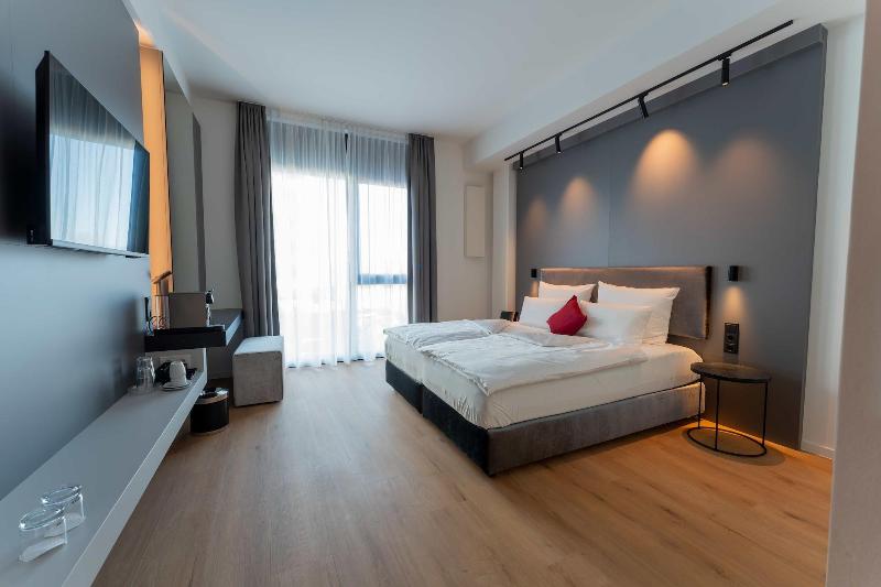 Frames Hotel Gmbh image