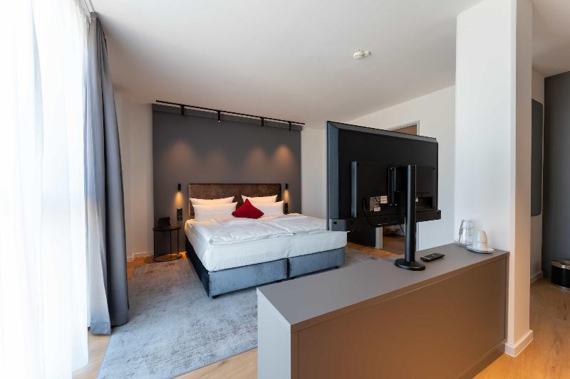 Frames Hotel Gmbh image