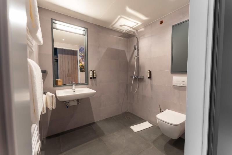 Frames Hotel Gmbh image