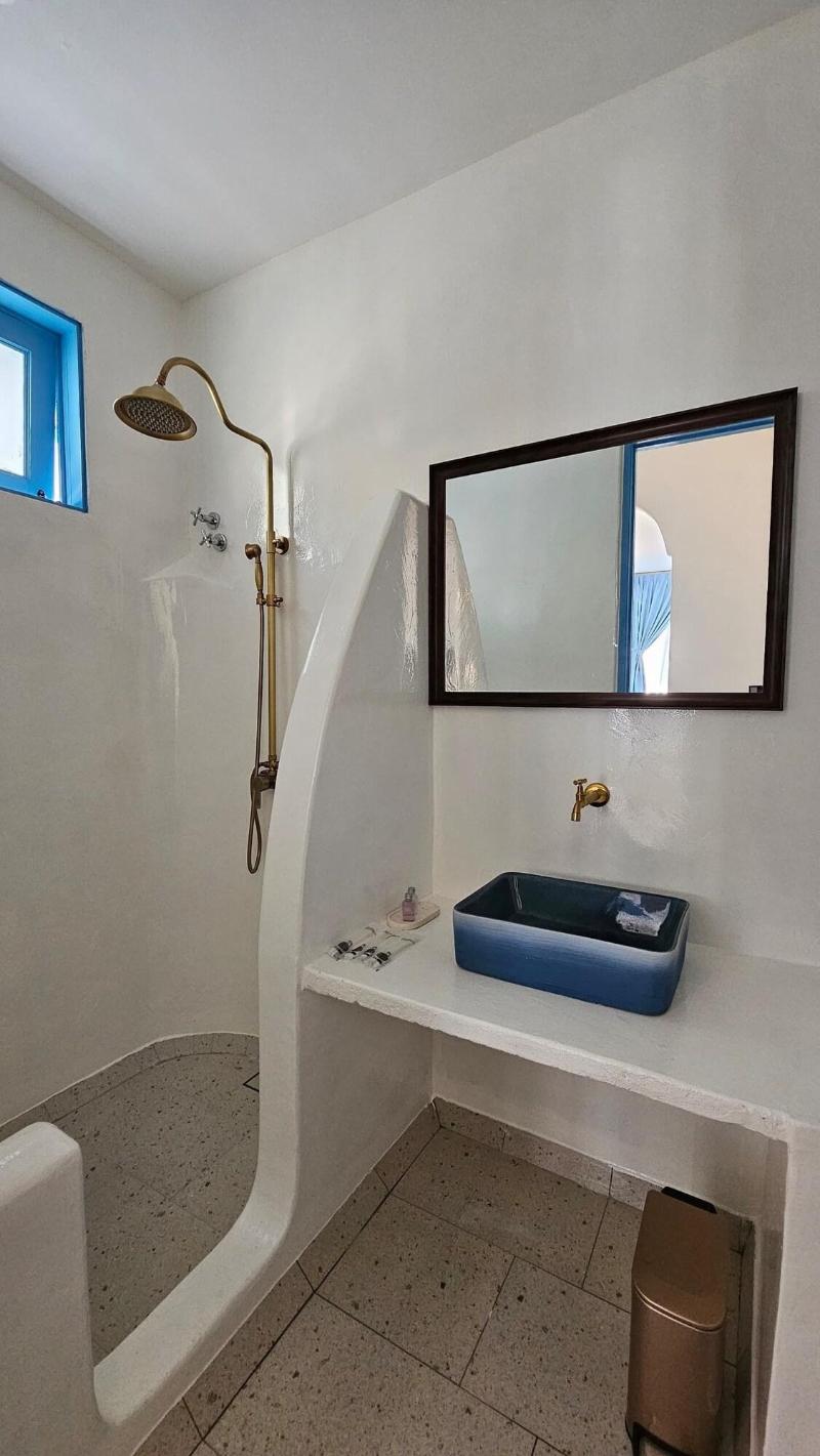 Ipoh Santorini Hideaway Hotel Inspired image