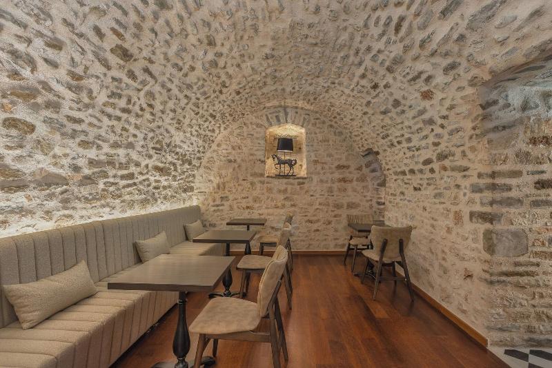 Stoes Hotel image