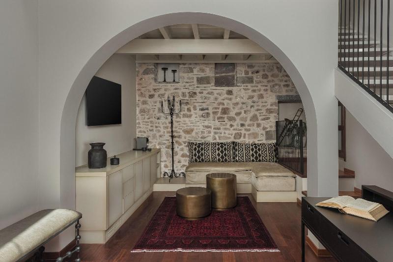Stoes Hotel image