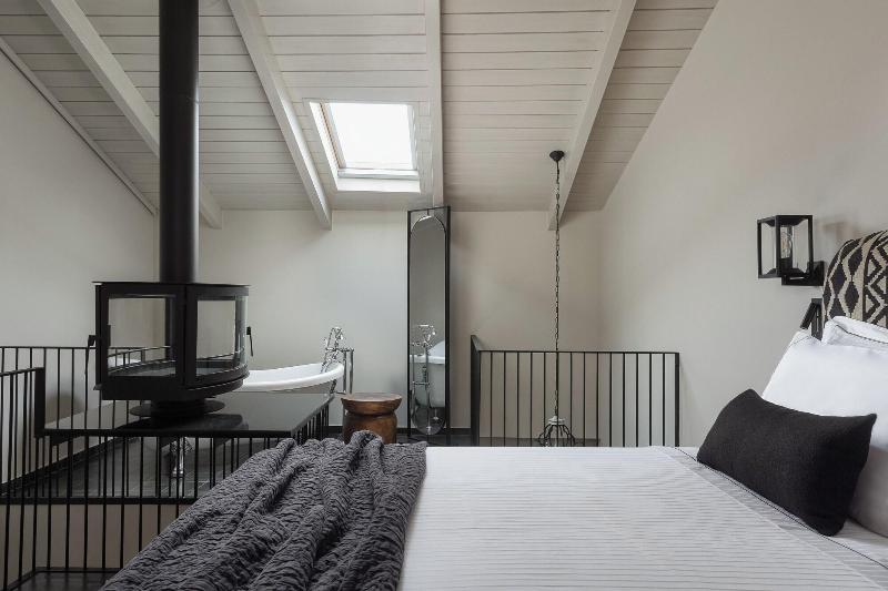 Stoes Hotel image