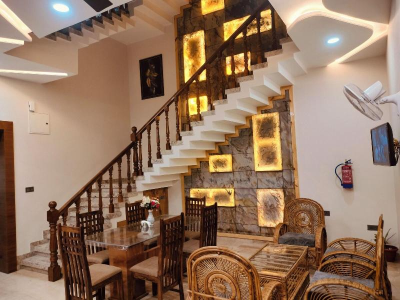Amritam Palace A Luxury Ac Home Stay