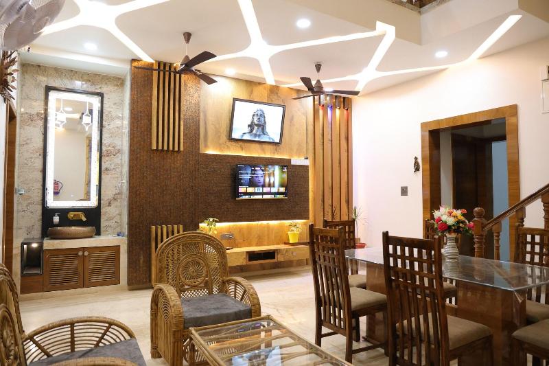 Amritam Palace A Luxury Ac Home Stay