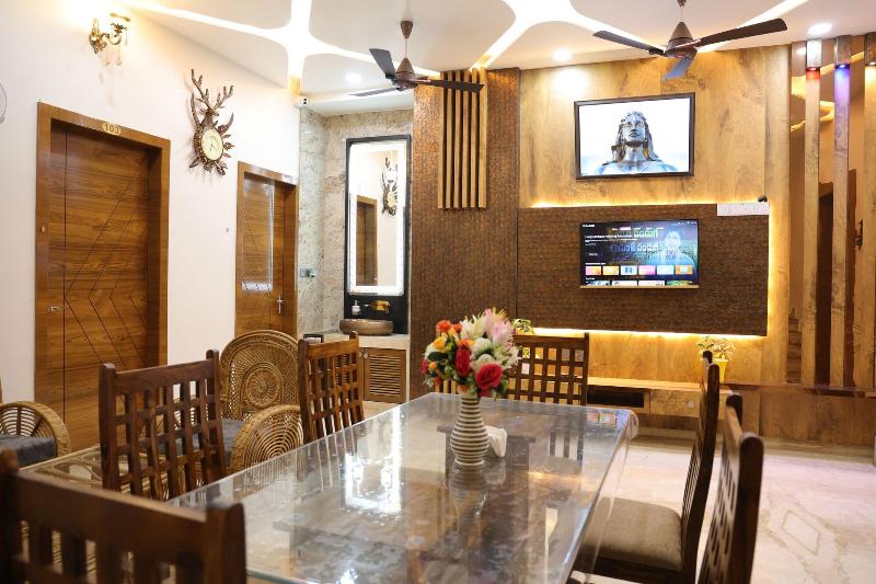 Amritam Palace A Luxury Ac Home Stay