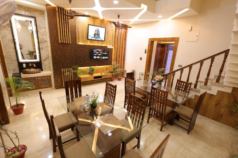 Amritam Palace A Luxury Ac Home Stay