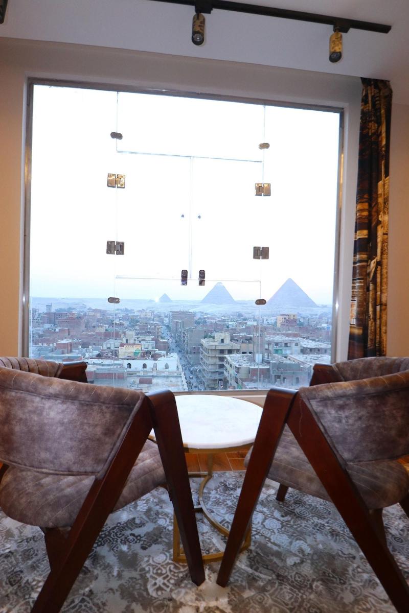 Pyramids Skyline Hotel Cairo image