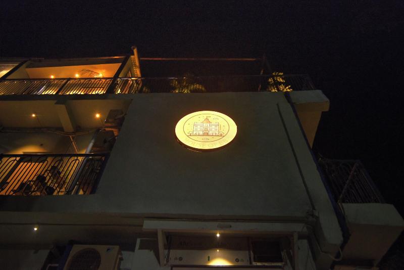 House Of Bb
