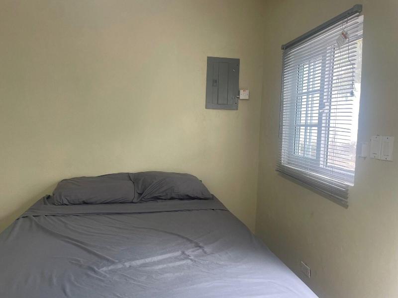 Inez Roots Hostel image