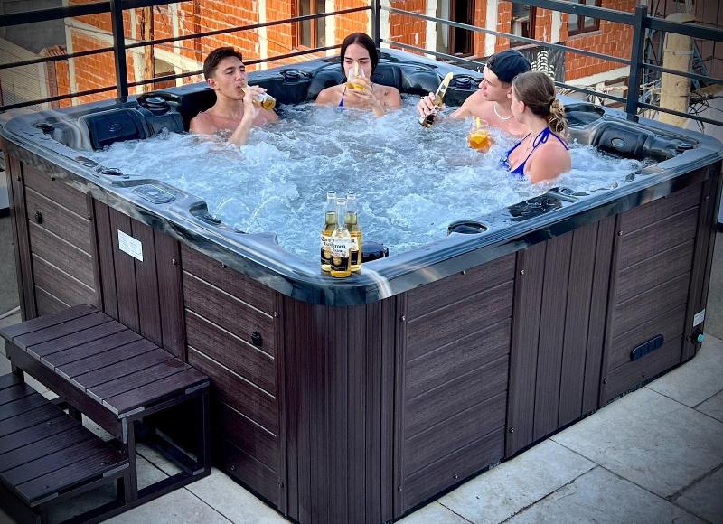 Hotel Fantazia Oradea image