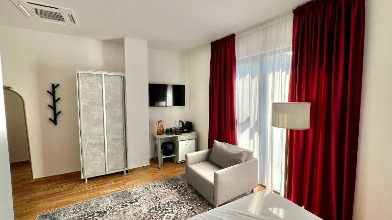 Hotel Fantazia Oradea image