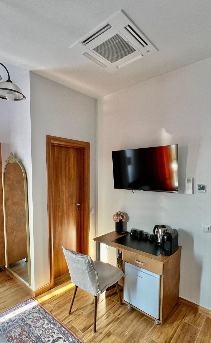 Hotel Fantazia Oradea image