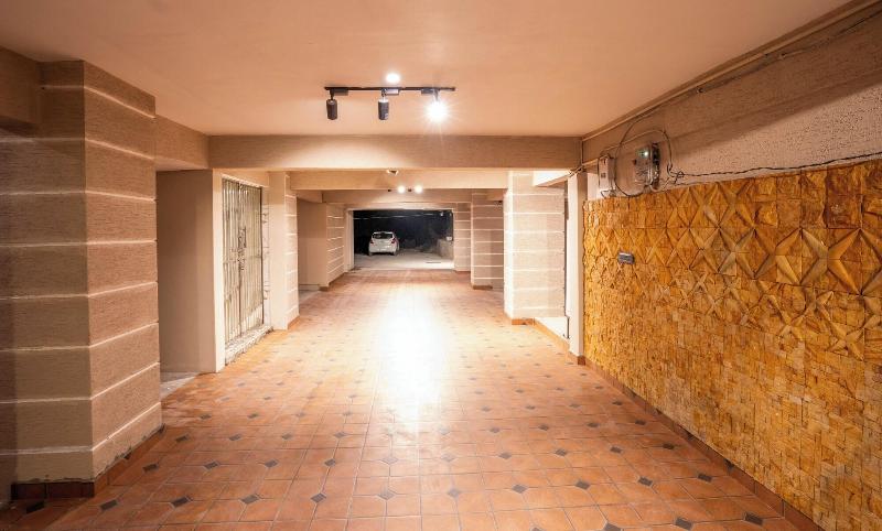 Golden Oak Hotel And Restaurant image