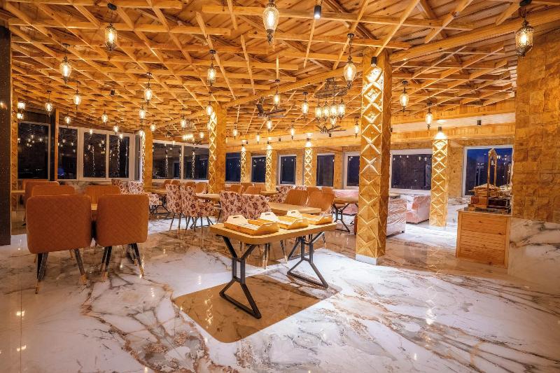 Golden Oak Hotel And Restaurant image