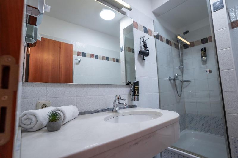Hotel Cityhome Am Kurpark image