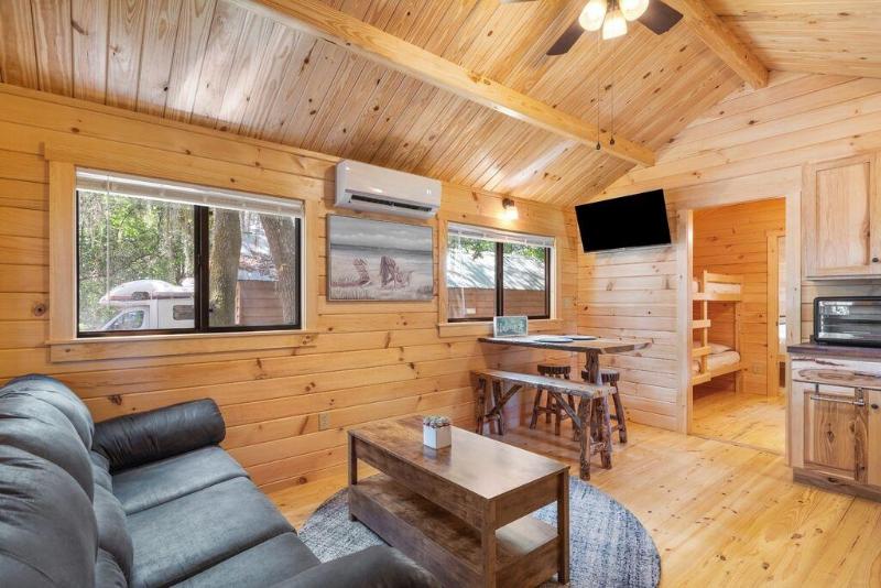 Happy Travelers Rv Resort image