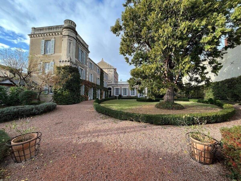 Chateau Du Serpolet image