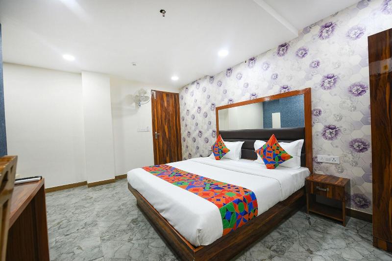 Fabhotel Mona Continental image