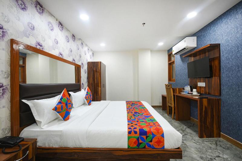 Fabhotel Mona Continental image
