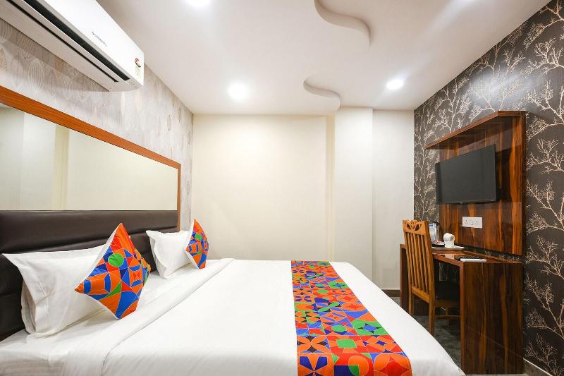 Fabhotel Mona Continental image
