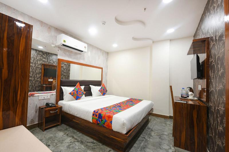 Fabhotel Mona Continental image