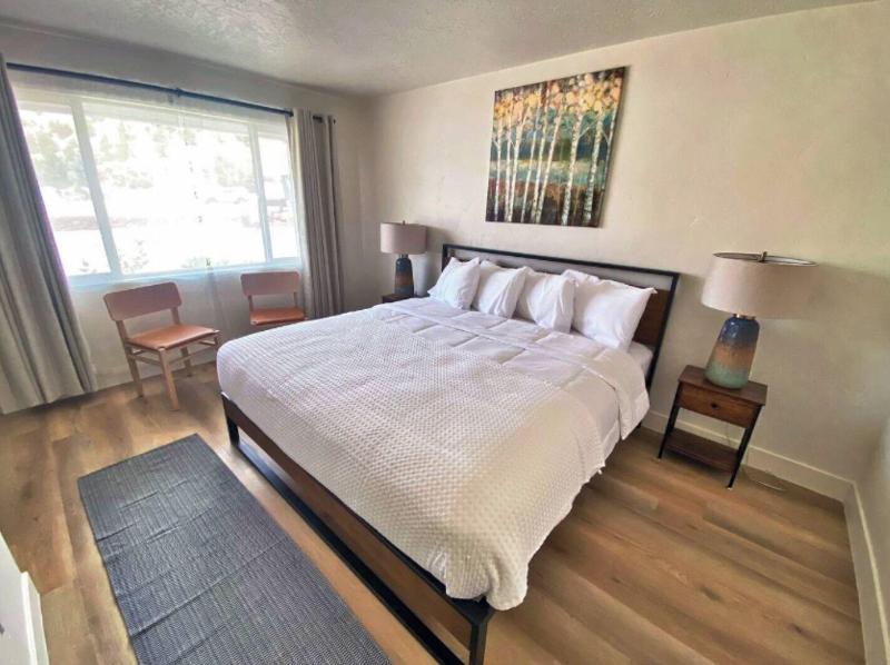 89 Nine Motel image